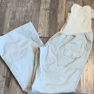Motherhood wide leg cargo pants. Size M
